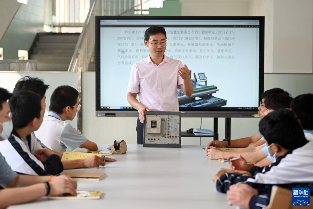 新澳门游戏官方网站